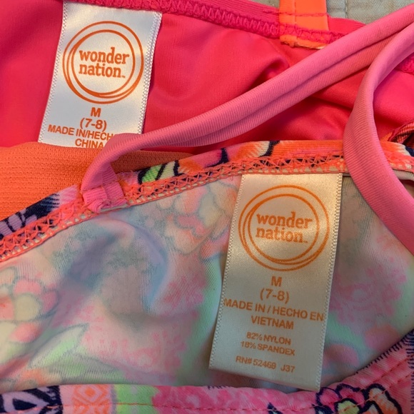 Four Girls Bathing Suit Tops. Sizes M and one L. - Picture 4 of 4